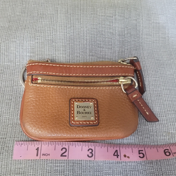 DOONEY AND BOURKE SAFFIANO KENDALL CROSSBODY BAG /WITH COIN BAG KEEY CHAIN - Picture 12 of 16